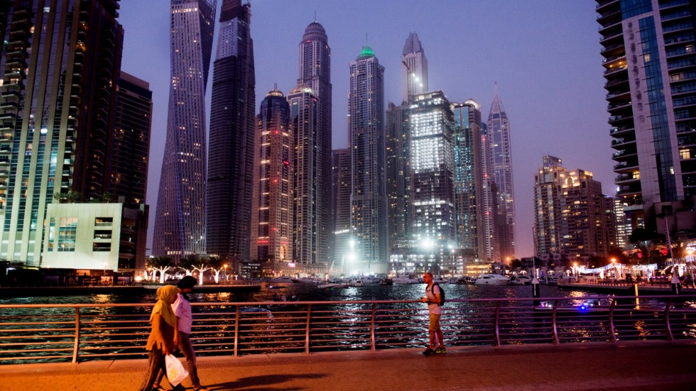 Dubai är ett av sju emirat i Förenade Arabemiraten, en region där det råder stor brist på demokrati, skriver Ylva Hedquist Hedlund (V), andre vice ordförande i regionala utvecklingsnämnden, Region Västerbotten.