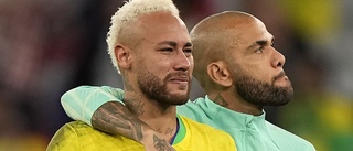 Pelé stöttar Neymar efter tunga uttåget
