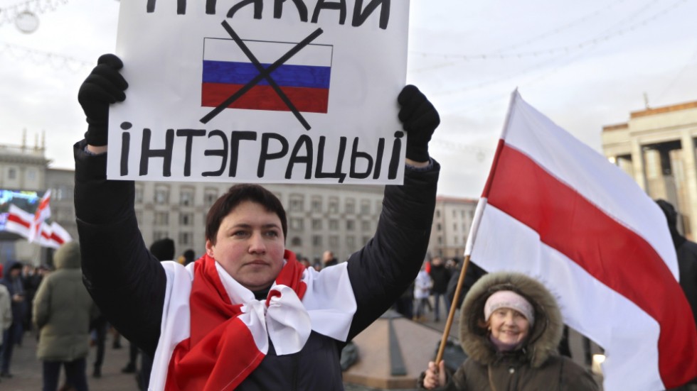 Europa blir inte tryggt förrän Ryssland lämnar både Ukraina och Belarus.