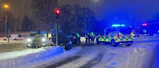 Trafikolycka i centrala Luleå – en förd till sjukhus
