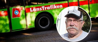 Sjökaptenens ilska – blev strandad i Nyköping efter missad buss: "Den stod på fel hållplats" ✓Får ingen ersättning för taxi