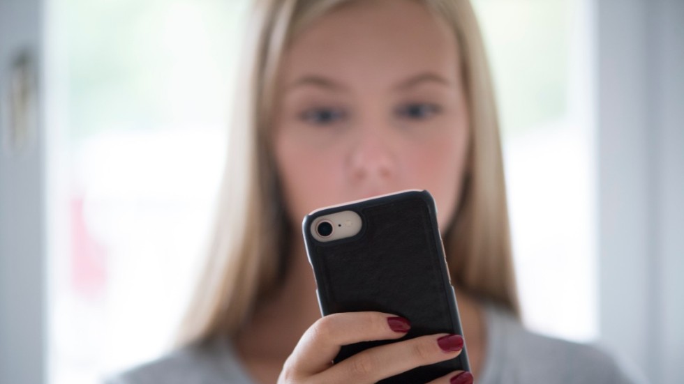 Kroppsideal. Danska regeringen vill stoppa retuscherade bilder i sociala medier som kan orsaka osunda kroppsideal hos unga.