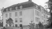 1921: Första folkskolan söder om järnvägen