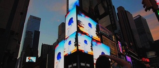 Mattias bilder visas på Times Square