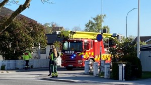 Villabrand i norra Visby • Kraftiga skador på bottenvåningen • Äldre kvinna befann sig i huset