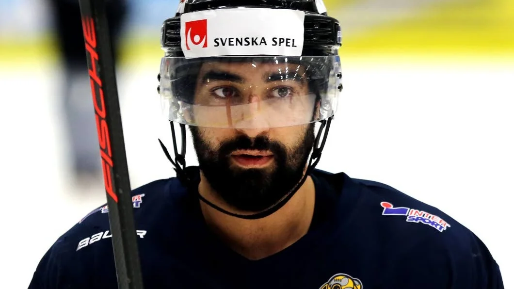 Rachidi spelade fem säsonger i VR – nu lägger han skridskorna på hyllan ...