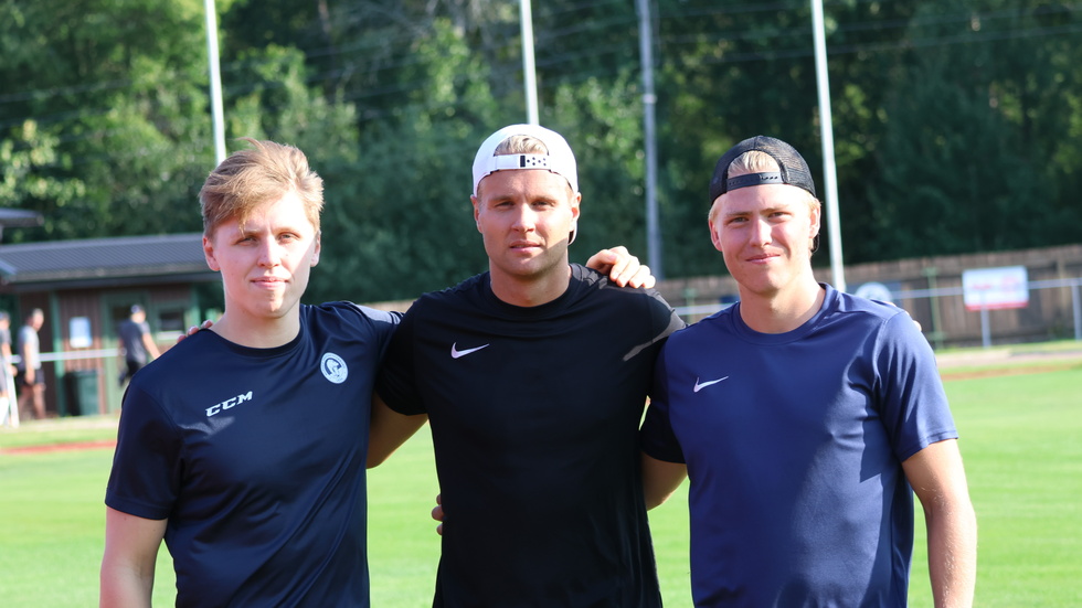 Tre av VH-nyförvärven var på plats för fystester i Södra Vi. Från vänster: Isak Hansen, Hampus Eriksson och Lukas Isaksson.