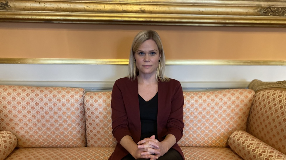 Paulina Brandberg är jämställdhetsminister och därmed ansvarigt statsråd för det nationella centrum mot hedersrelaterat våld och förtryck som finns på Länsstyrelsen i Östergötland. 
