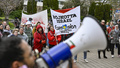 Danska demonstranter fyller bussar till Malmö