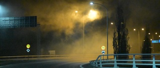 Bilbrand på pendlarparkering i Linköping – flera bilar svedda