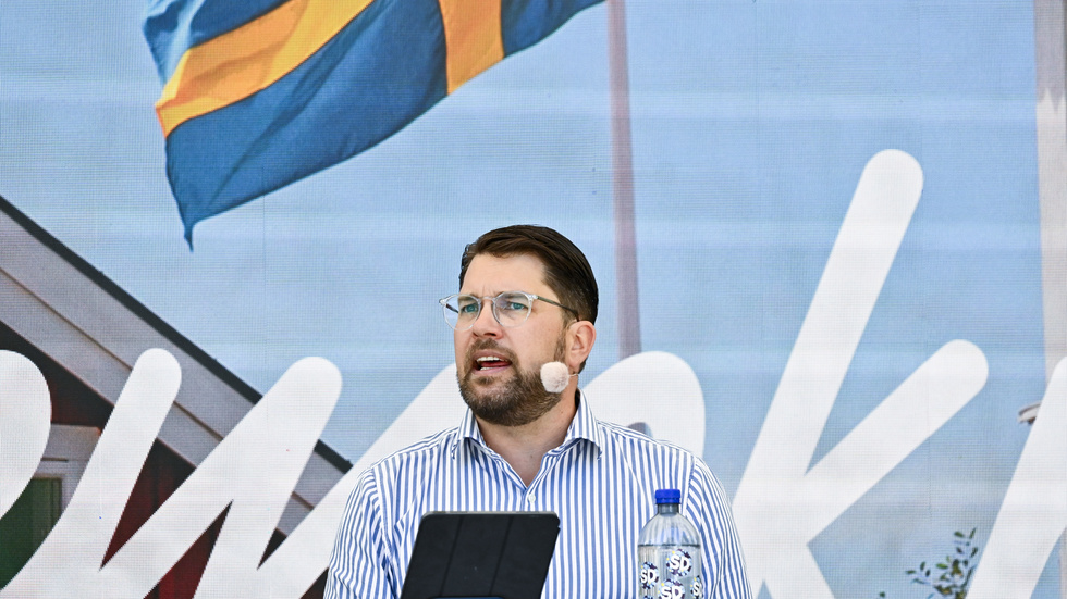 Sverigedemokraternas Jimmie åkesson var den första partiledaren som höll tal under årets Almedalsvecka. 