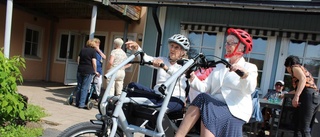 Parcykel invigdes på äldreboende