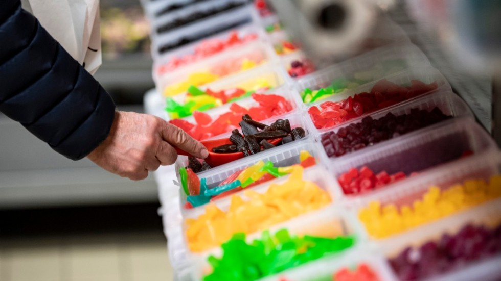 Swedes' love for candy, particularly evident in the widespread tradition of "Lördagsgodis" (Saturday Candy), is deeply rooted.