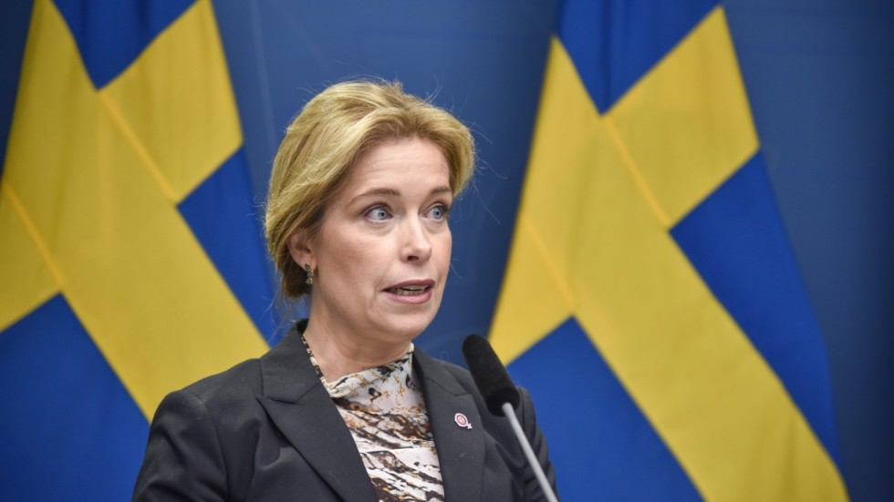 Klimat- och miljöminister Annika Strandhäll (S) säger att ett beslut om slutförvaret av utbränt kärnbränsle kommer den 27 januari från regeringen.