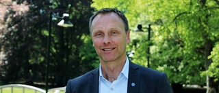 Ekonomidirektör Hedin Karlsson får gå