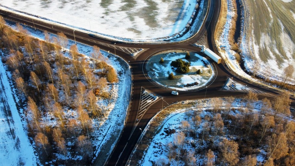 "De vägar som har högst risk för allvarliga skador är landsvägar som inte är mötesseparerade och där hastigheten ofta är ganska hög, säger Johan Granholm, motorexpert på försäkringsbolaget If.