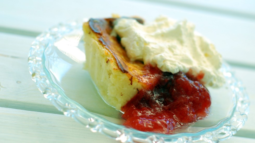 På ostkakans dag den 14:e november konsumeras stora mängder av den småländska delikatessen.