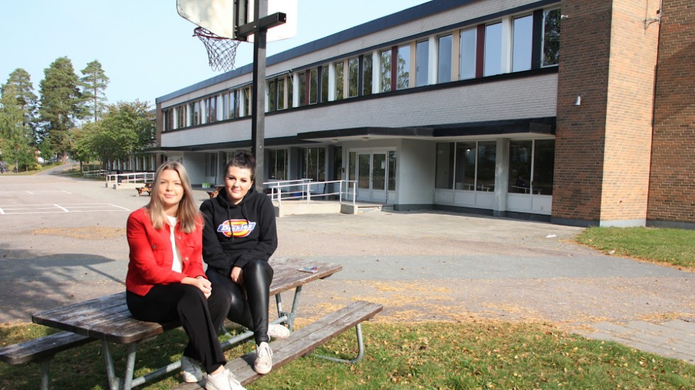 Klara Gustafsson Källström och Ella Johansson har precis börjat nian på Albäcksskolan och de känner att nu är det allvar, om de ska komma in på sina favoritprogram på gymnasiet.