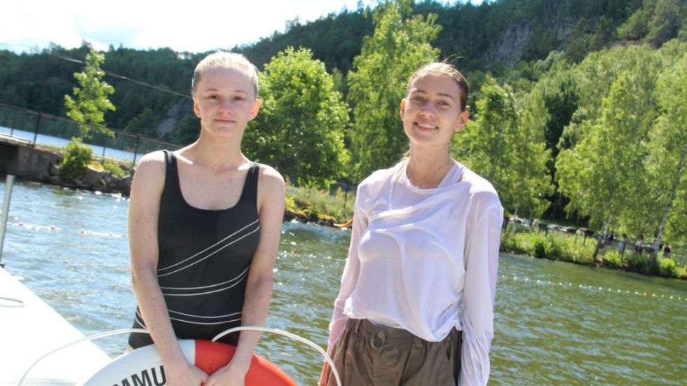 Under vecka 29 och 30 var det sommarsimskola på Valö i Björkfors. Simskoleläraren Katja Falck hjälpte vår reporter Märta Svensson att fräscha upp sina kunskaper.