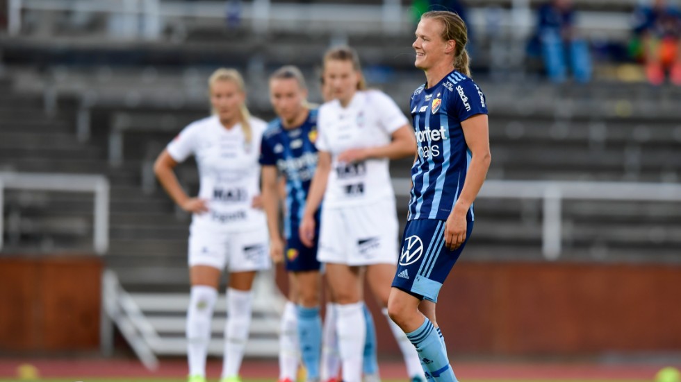 "Sheila" van den Bulk gjorde två mål och blev stor matchhjälte i 2–1-segern mot Eskilstuna.