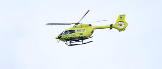 En person förd till sjukhus med ambulanshelikopter efter olycka i Arjeplog