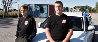 16-åringarna kör skrot och skräp – nästan gratis