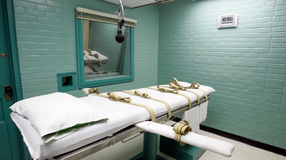 USA, Kina och Iran är exempel på länder som trots långvarig kritik inte avskaffat dödsstraffet. 