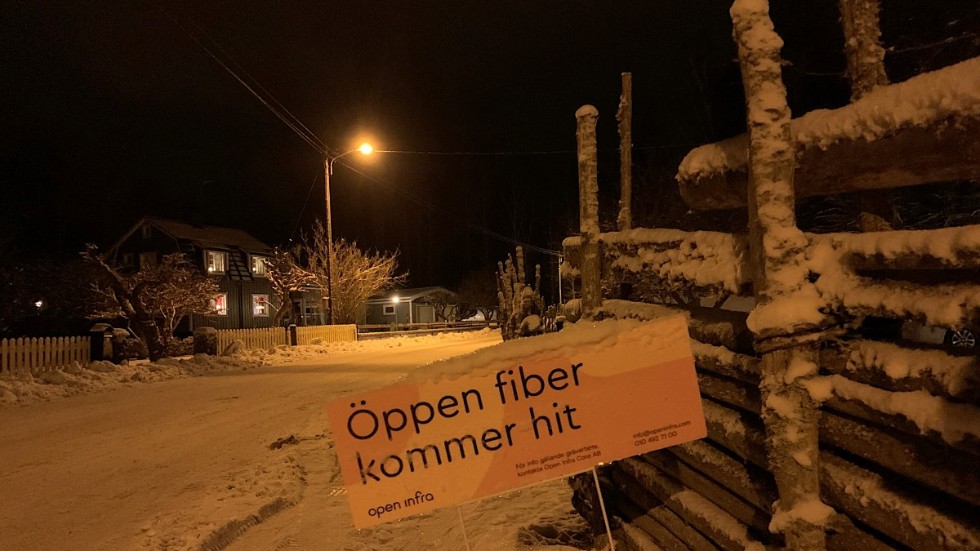 Närmaste två veckorna blir avgörande om boende i området Mörlunda-Virserum kommer få fiber under året. Än fattas minst ett 60-tal underskrifter, för att projektet ska bära sig och få klartecken.
