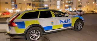 Tonåring släpptes efter misstänkt sabotage mot polisbil