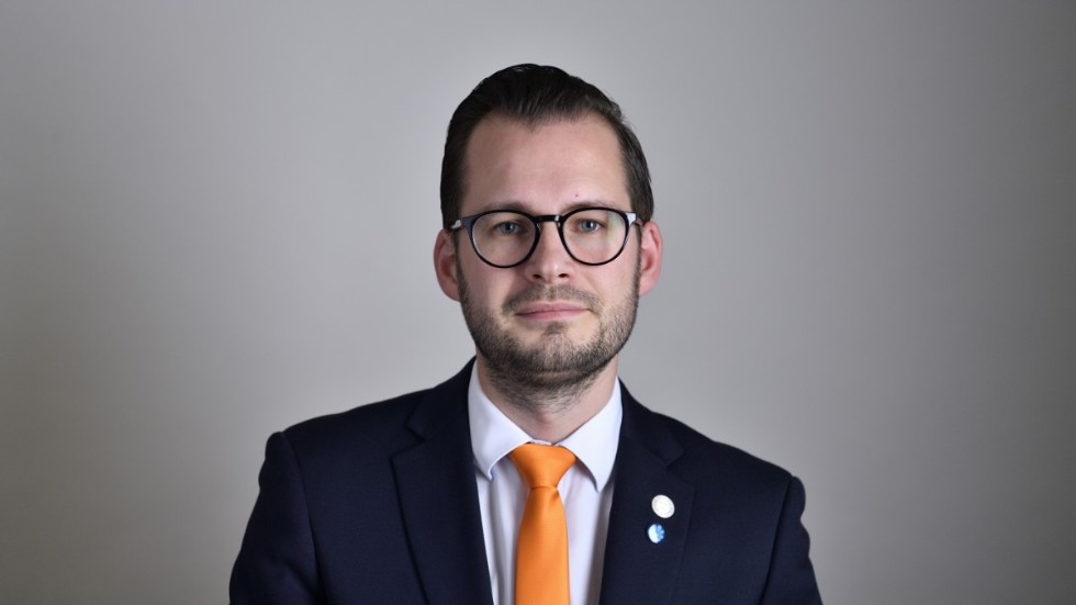 Mattias Bäckström Johansson, energipolitisk talesperson för Sverigedemokraterna, kräver en särskild riksdagsdebatt om den svenska energiförsörjningen. Arkivbild.