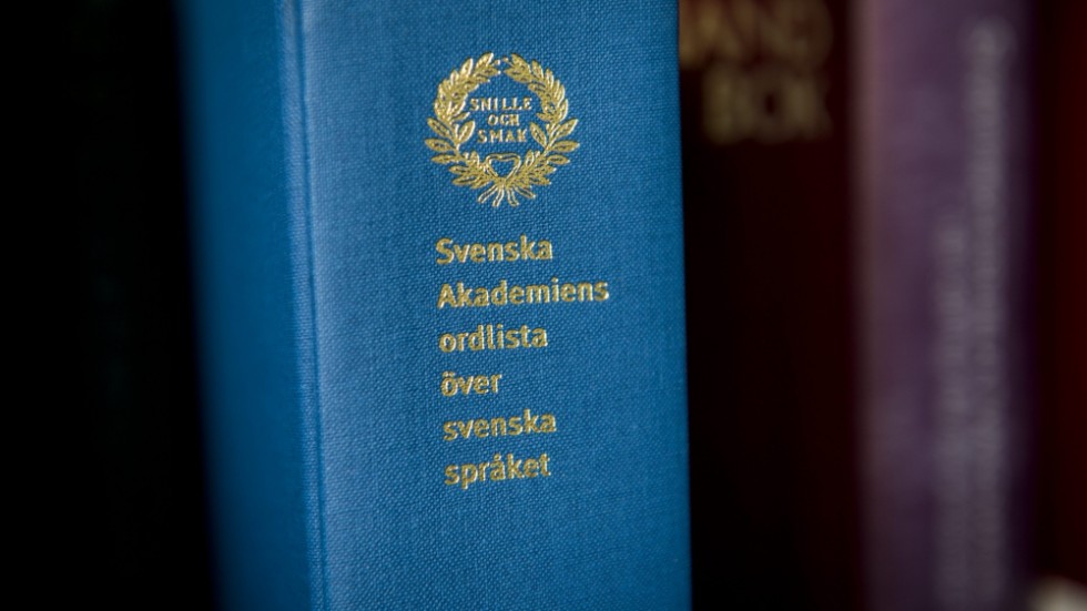 Svenska Akadamiens ordlista får vägleda EK när det gäller stavning.