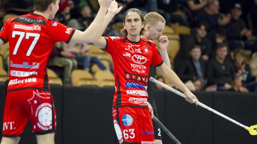 Kim Karlsson har tackat nej till division 1-lagen Linköping och Vimmerby. 