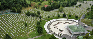 Löfven deltog i minnesceremoni för Srebrenica