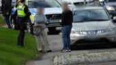 Två bilar i kollision i Kneippen • "Incident bakom som kan ha triggat"
