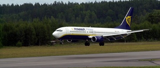 Ryanair minskar på antalet avgångar