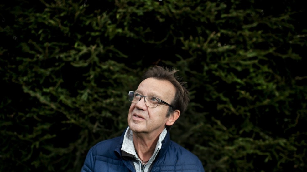 Björn Skifs är aktuell med självbiografin "Mitt liv som scengångare" och en nyutgiven julsingel.