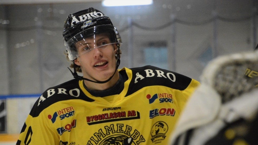 Oliver Kempainen lämnade Vimmerby Hockey för SK Lejon i Skellefteå.