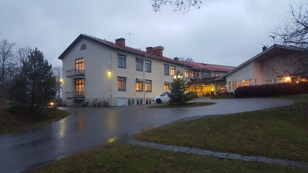 På Hagnäsgården i Gamleby finns 24 lägenheter. Samtliga omsorgstagare kommer provtas, enligt socialchef Jörgen Olsson.
