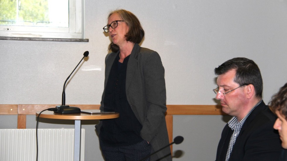 Kristdemokraterna och Lena Käcker-Johansson är kritiska till det som sker i Kindapolitiken just nu.