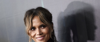 Halle Berry hoppar av transroll efter kritik