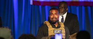 Kanye West anklagar Demokraterna för spioneri