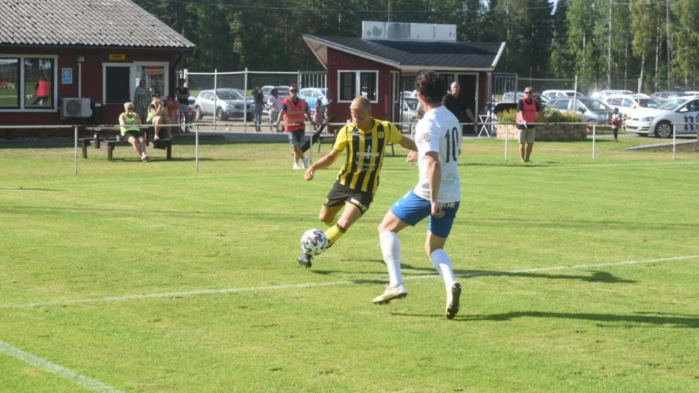 Erik Ståhlgren gjorde viktiga 1-0 för Gullringen hemma mot Tuna.