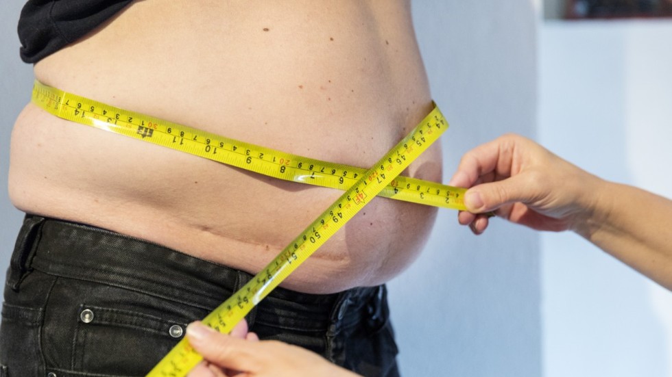 Att minska övervikt och fetma i Södermanland är viktigt både för individen men även för samhället, skriver Tove Eriksson och Martin Carlsson.
