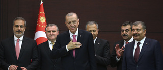 Rejäl omstuvning i den turkiska regeringen