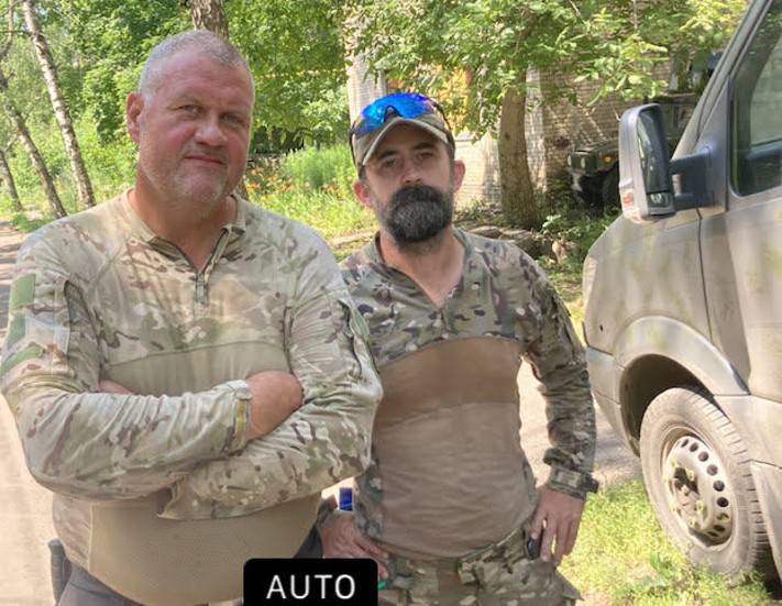 Frivilliga. Svenska Magnus och skotten Doug utbildar soldater i Ukraina. 