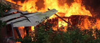 Uthus brann ner – övertänt när räddningstjänsten kom dit