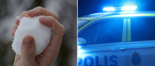 Kastade snöbollar på bilar – polisanmäldes