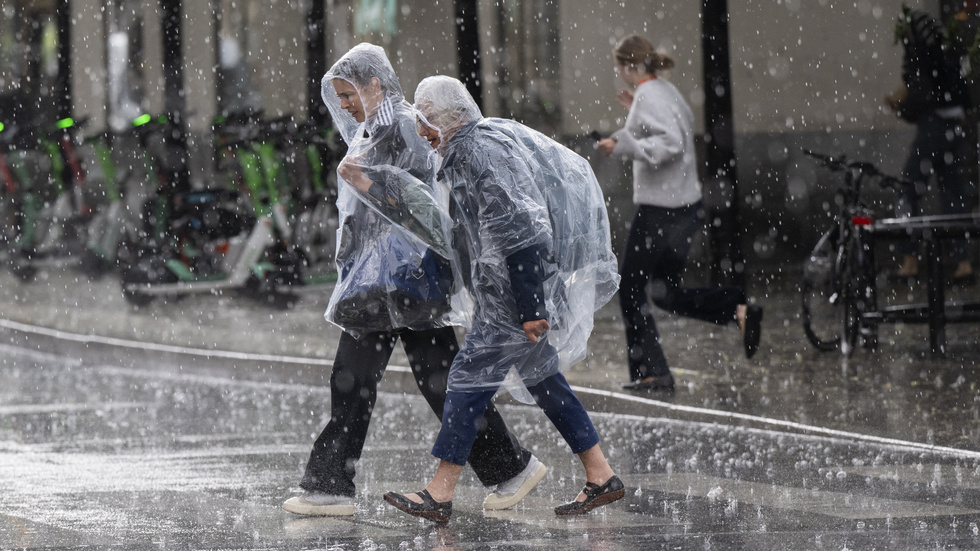 SMHI utfärdar en gul varning för skyfallsliknande regn i stora delar av Götaland, inklusive Öland, och sydvästra Värmland under onsdagen. Arkivbild.