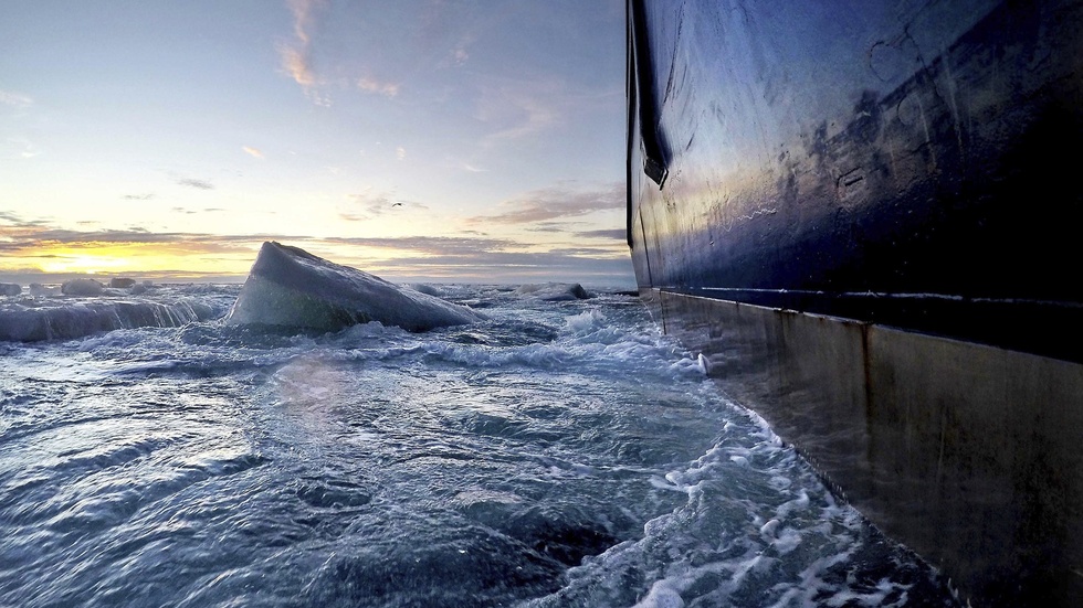 The Swedish icebreaker Oden has made its way into a fjord in northern Greenland. Archive image.