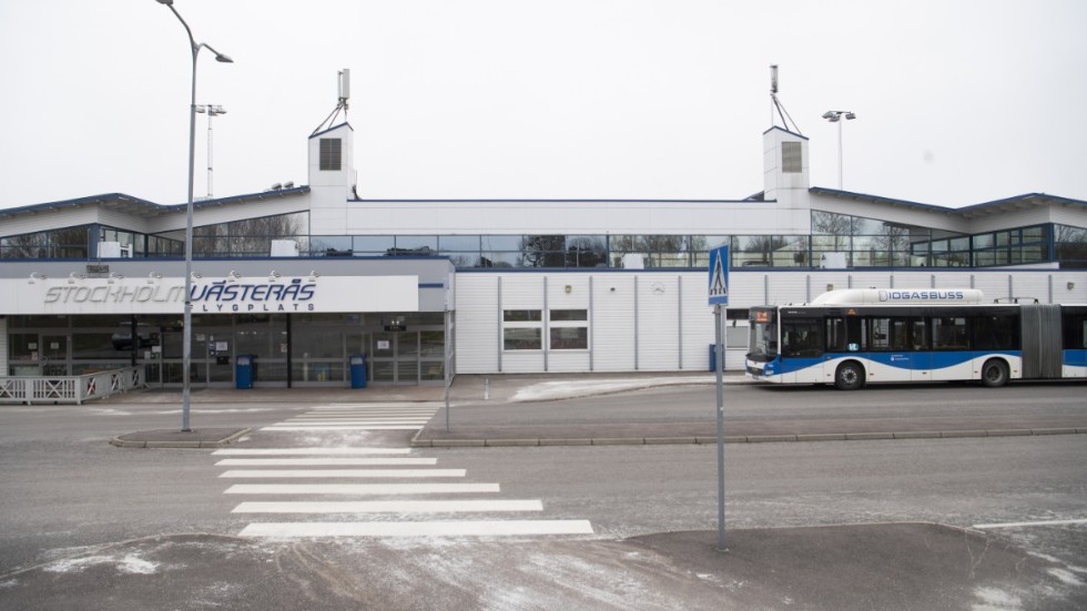 Västerås flygplats blir kvar, vilket stadens invånare röstat klart för.